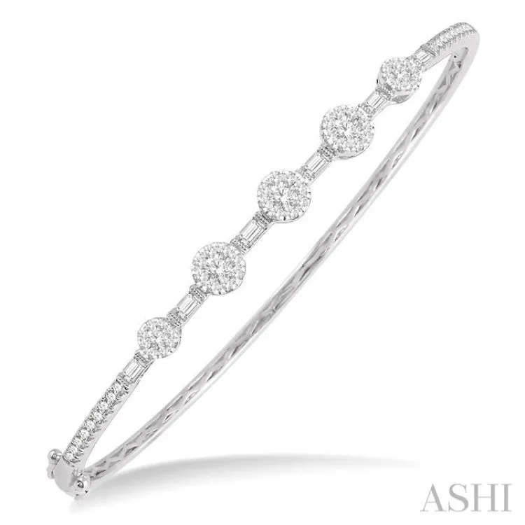 1 1/10 Ctw Lovebright Circular Mounts Baguette & Round Cut Diamond Bangle in 14K White Gold